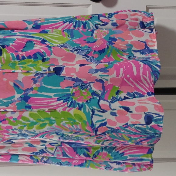 🔴SOLD🔴🦒VERY HTF Lilly Pulitzer🦒 - Willa Top - Picture 8 of 16